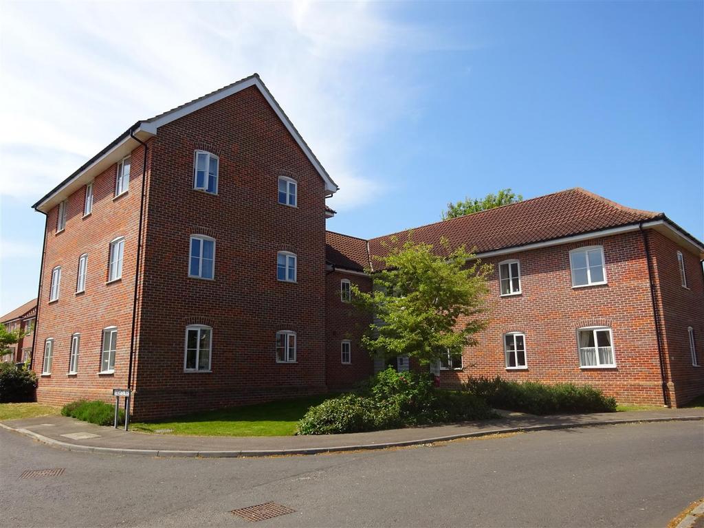 Framlingham 2 bed apartment £750 pcm (£173 pw)