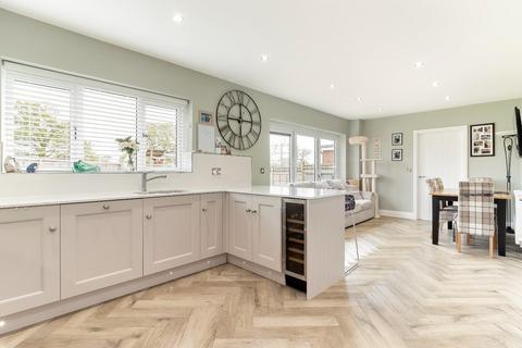28 Bramble Drive, Harrogate, HG1 4FN