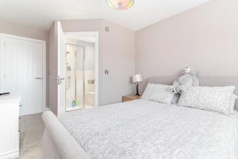 28 Bramble Drive, Harrogate, HG1 4FN