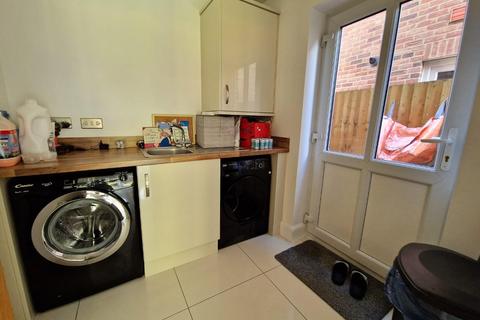 8 Clos Ray Powell, Pencoed, Bridgend, CF35 5JA