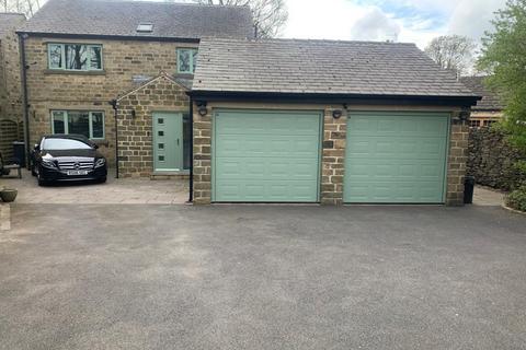 1b Back Lane, New Farnley, Leeds, LS12 5HN