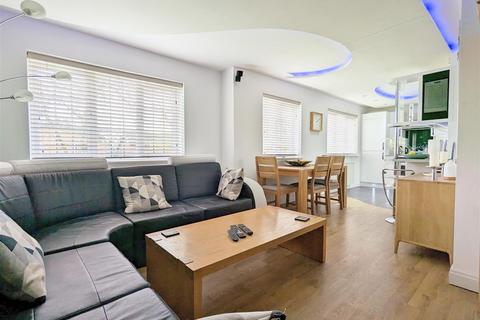 4 bedroom duplex for sale - Clifton Gate, Lytham
