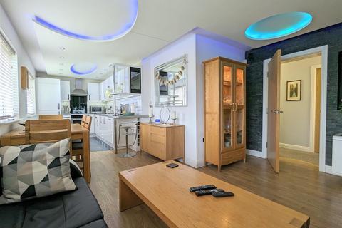 4 bedroom duplex for sale - Clifton Gate, Lytham