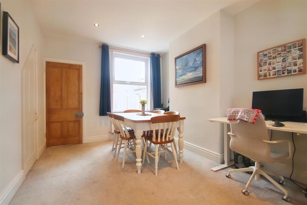 Gordon Road, Harborne, Birmingham 2 bed house £318,500
