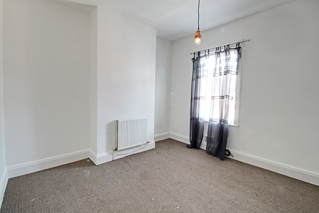 Bedroom 1 (Double)