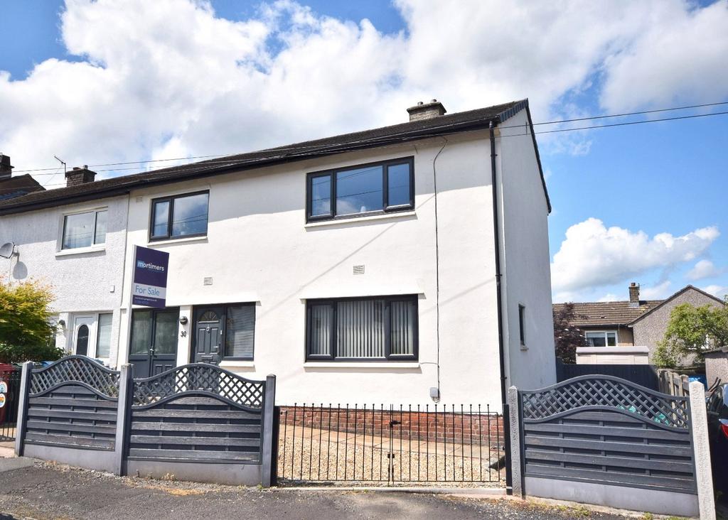 Billington Gardens, Billington, Clitheroe, Lancashire, BB7 3 bed semi