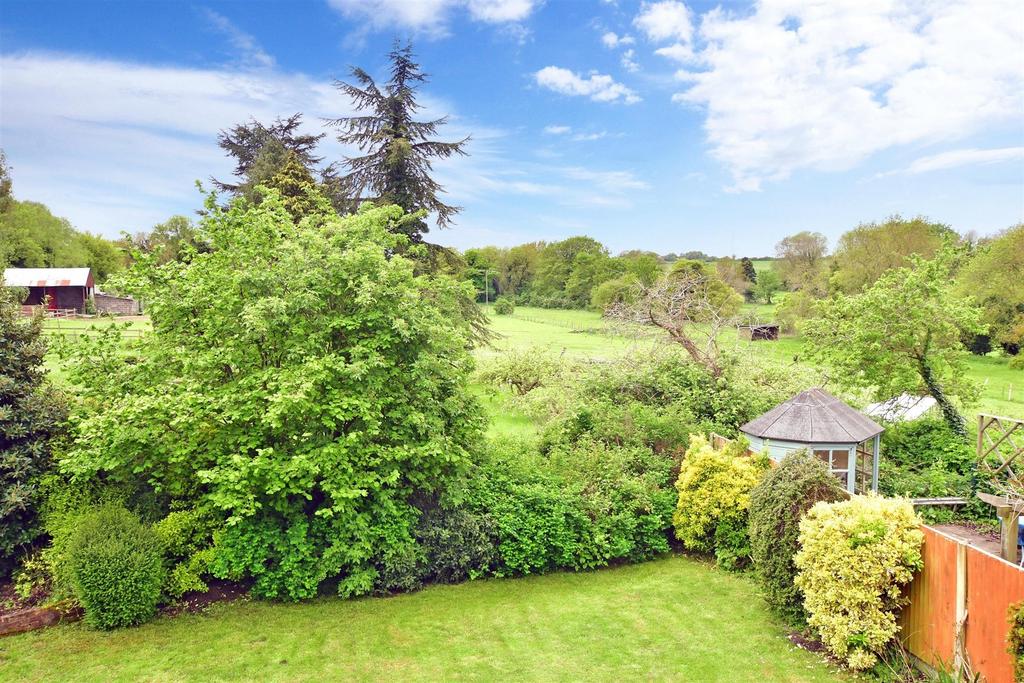 Chapel Hill, Eythorne, Dover, Kent 4 bed detached house for sale £475,000