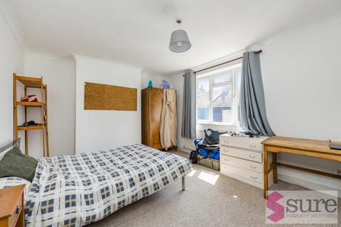 4 bedroom terraced house to rent, Bute Street, Brighton