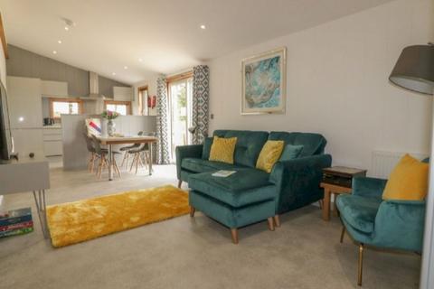 2 bedroom lodge for sale, 18 Meadow Retreat, Dobwalls PL14