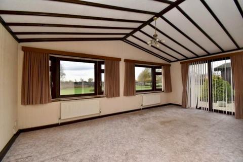 2 bedroom park home for sale, 7 Acacia, Torksey Lock LN1
