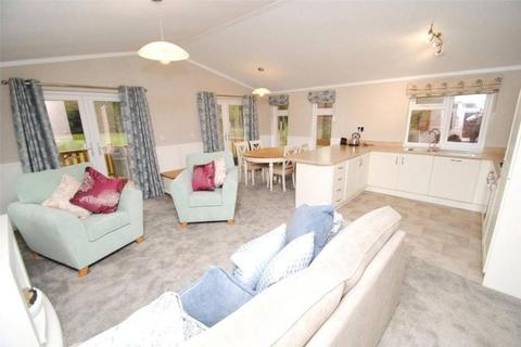 1 bedroom lodge for sale, The Retreat Lodges, St Marys Lane RM14