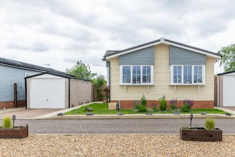 2 bedroom park home for sale - Wixfield Park, Great Bricett IP7