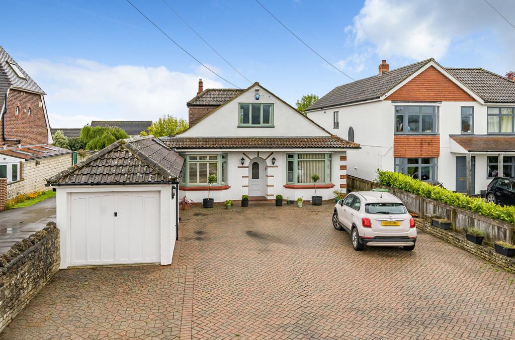 Portway, Wells, Somerset, BA5 4 bed detached house for sale £675,000