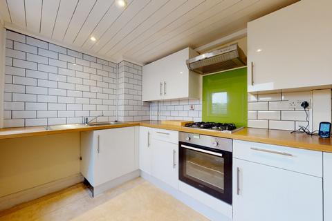149 Faversham Road, Kennington, Ashford, TN24 9AE