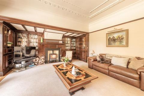 18 Hartopp Road, Sutton Coldfield, B74 2RE