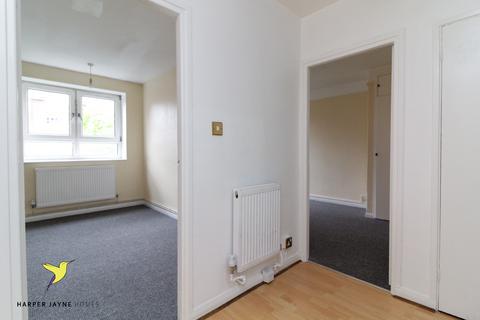 2 bedroom flat for sale - The Crest, Knights Hill, London