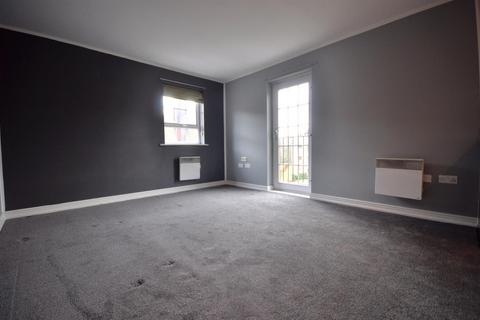 2 bedroom flat to rent, Paperhouse Close, Rochdale