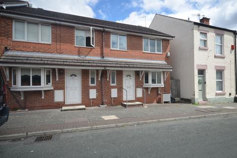 3 bedroom end of terrace house to rent, Frederick Street, Widnes, WA8 6PG