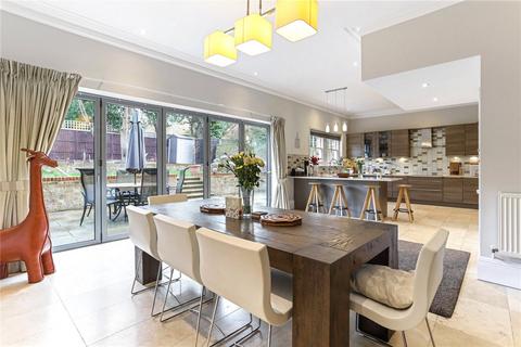 undefined, Kings Road, London, W5