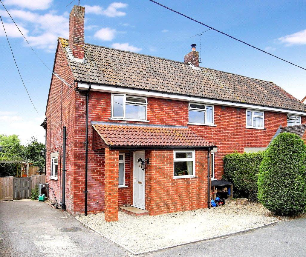 Wilcot Road, Pewsey, Wiltshire, SN9 4 bed semidetached house for sale