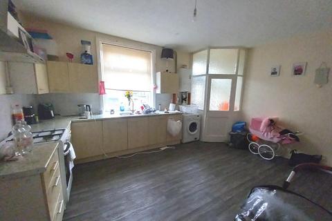 3 bedroom terraced house for sale - Blackwood Grove, Halifax, West Yorkshire, HX1 4RH