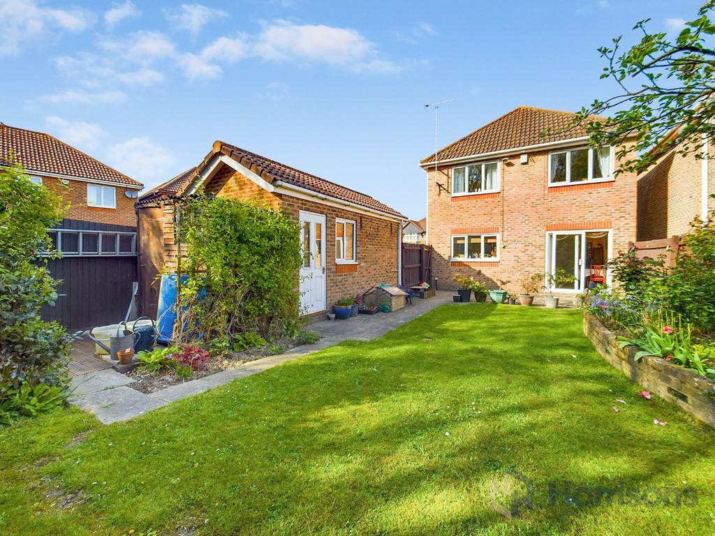 Galena Close, Sittingbourne, Kent, ME10 5LB 4 bed detached house for