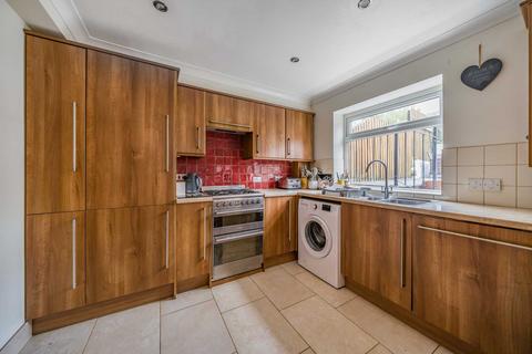 6 Castle View, Colyton, EX24 6DN