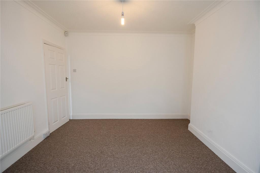 Living Room (2)
