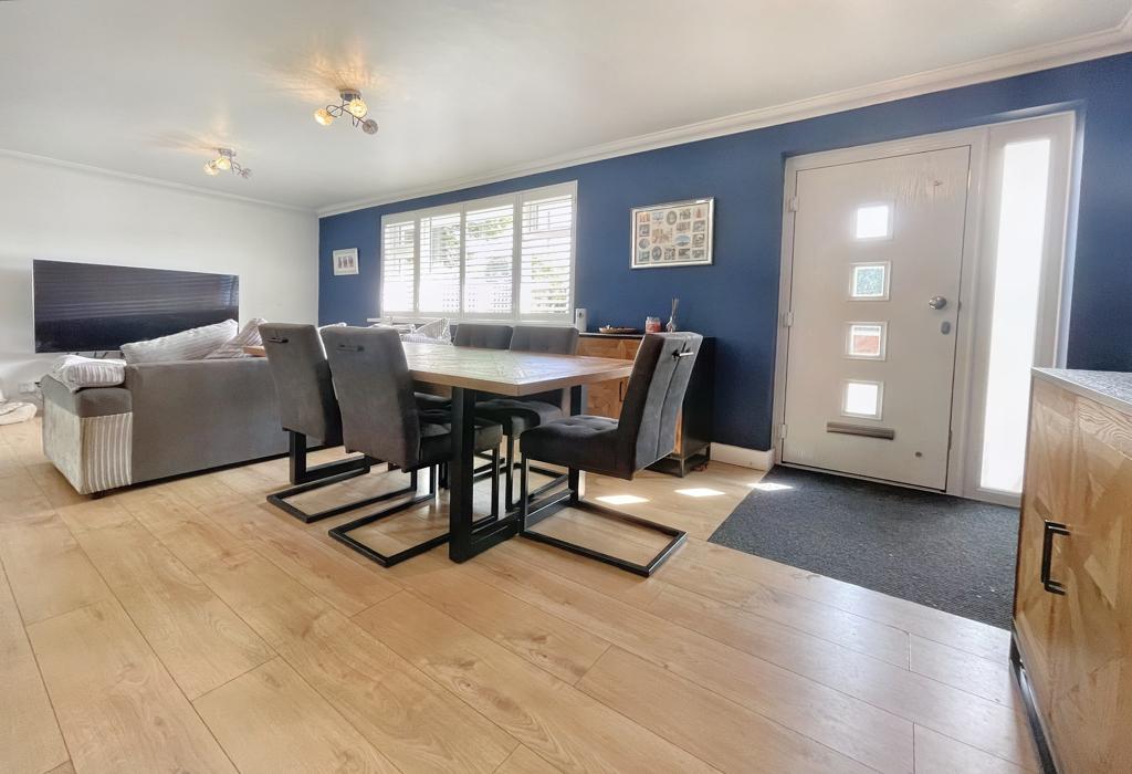 Kinson Road, Bournemouth, Dorset 3 bed detached bungalow for sale £