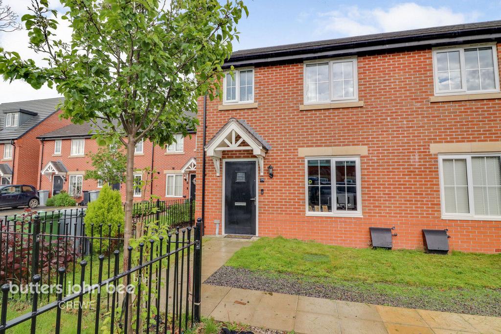 Samuel Armstrong Way, Crewe 3 bed semidetached house for sale £190,000
