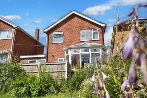 3 bedroom detached house for sale, Johnson Drive, Heanor DE75