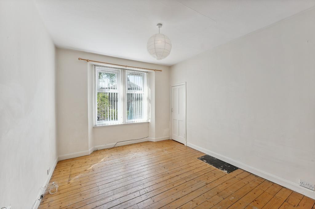 45 Scott Street, Dundee, Angus, DD2 2AP 2 bed apartment £99,950