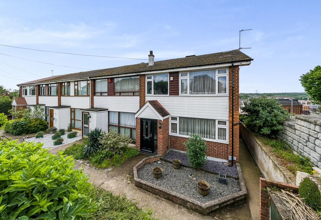 Iron Mill Lane, Crayford, Crayford 3 bed end of terrace house for sale £380,000