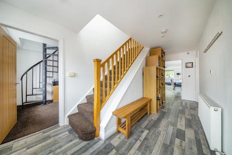 2a Syke Close, Tingley, Wakefield, WF3 1NA