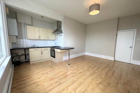 2 bedroom flat to rent, Portsmouth, London Road Unfurnished