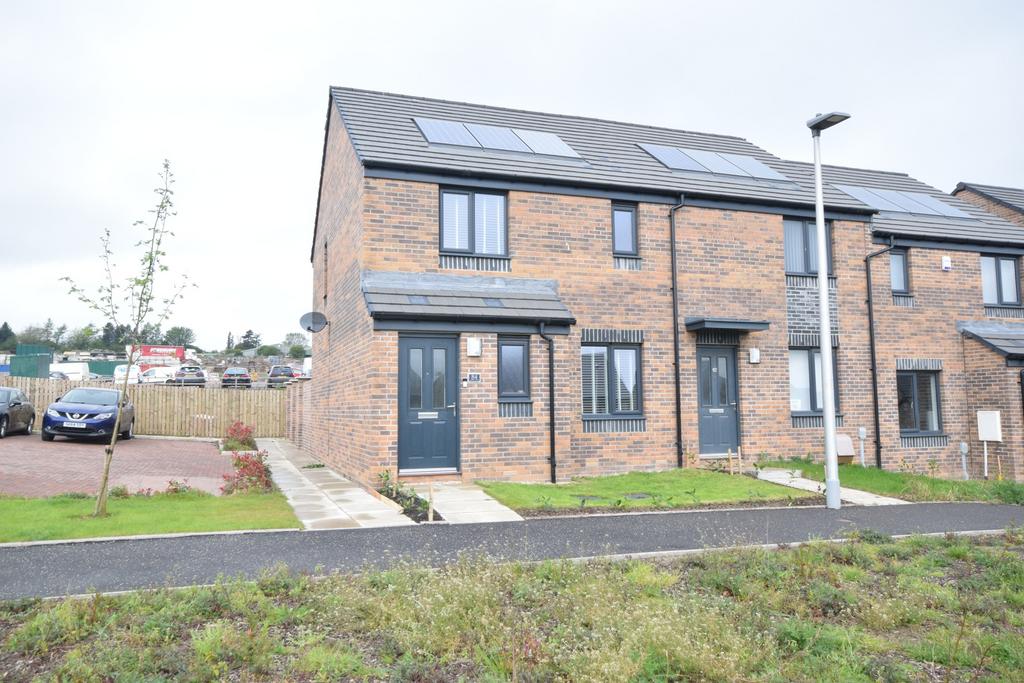 Carter Drive, Gilmerton, Edinburgh, EH17 8GR 3 bed end of terrace house