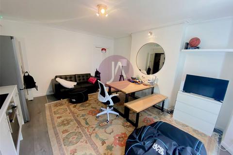 1 bedroom apartment to rent - Sinclair Gardens, Shepherds Bush, London, W14