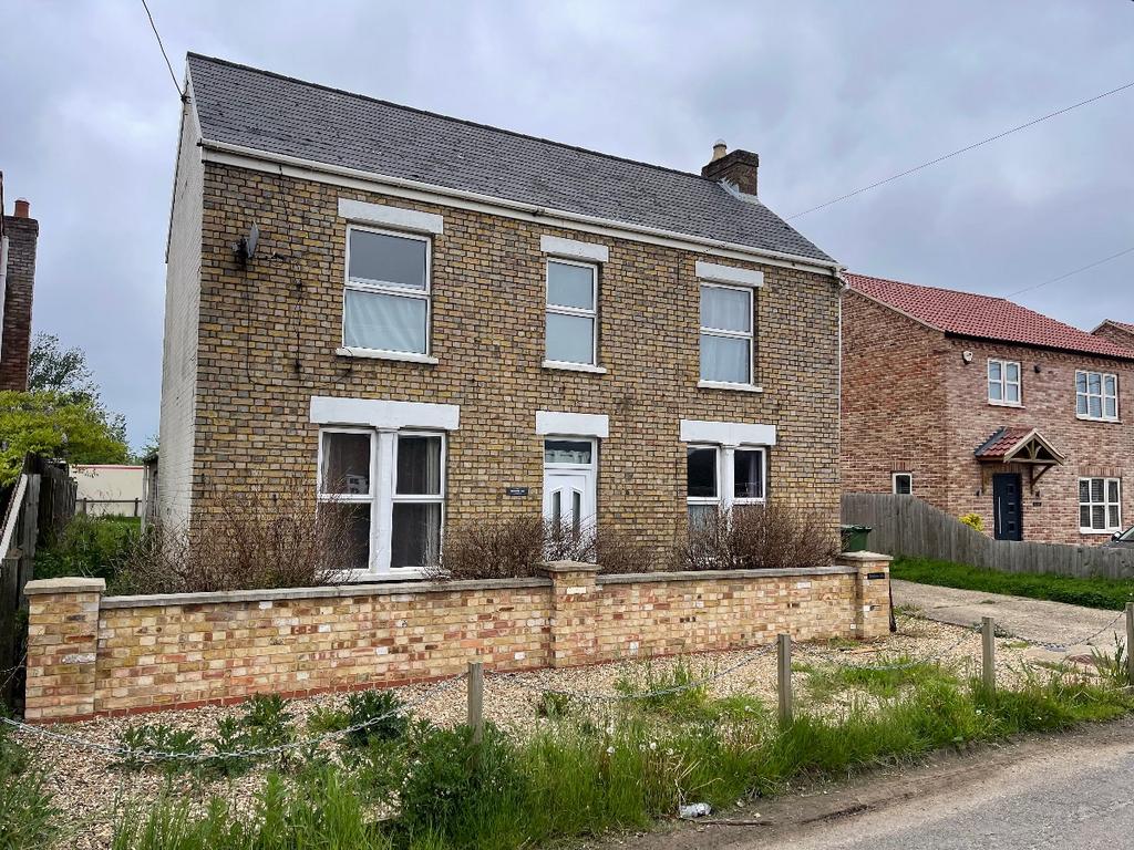 Pius Drove, Upwell, Wisbech 3 bed detached house £995 pcm (£230 pw)