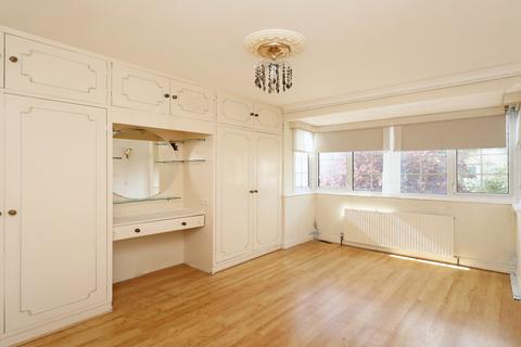 2 Garrick Road, Greenford, UB6 9HT