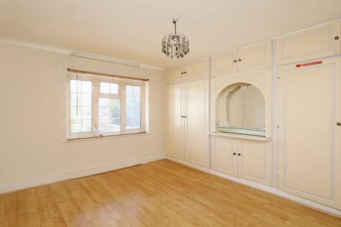 2 Garrick Road, Greenford, UB6 9HT