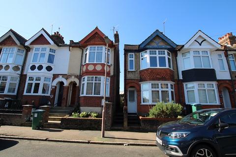 50 King Edward Road, Watford, WD19 4DL