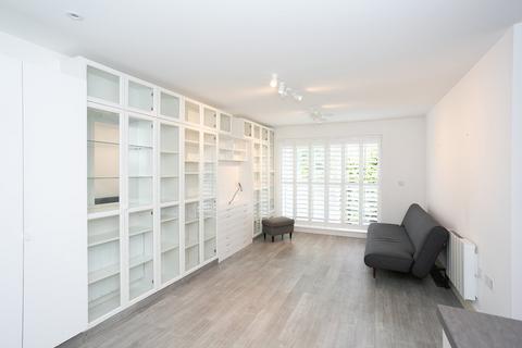 2 bedroom apartment to rent, The Embankment, Nash Mills Wharf, Hemel Hempstead, Hertfordshire, HP3