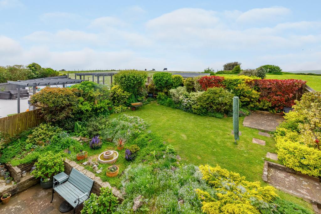 Westmeston Avenue, Saltdean, East Sussex, BN2 4 bed detached house for sale £875,000