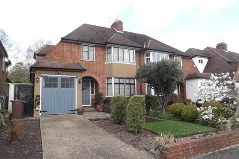 14 Chestnut Avenue, Edgware, HA8 7RA