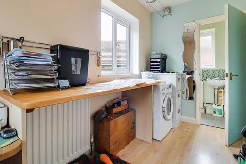 35 Caburn Crescent, Lewes, BN7 1NR