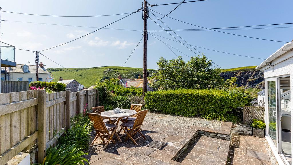 The Lobster Pot, Port Isaac 2 bed house for sale £400,000