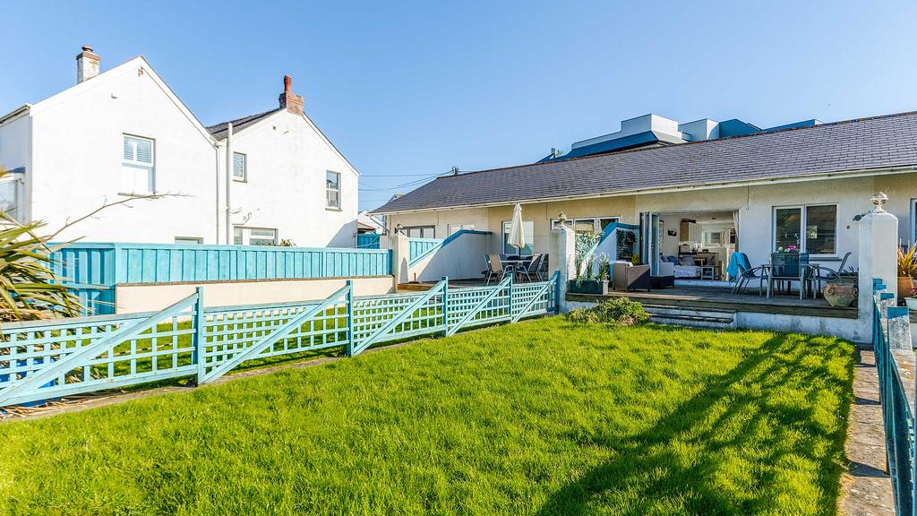 Bluebirds, Polzeath 2 bed house for sale £525,000