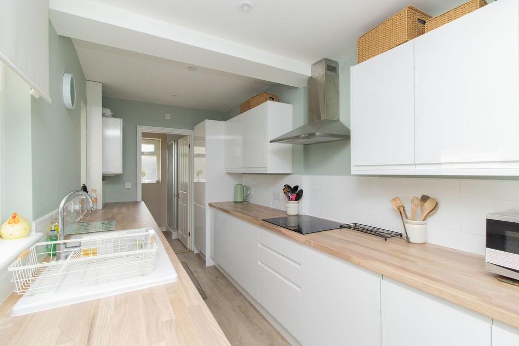 Heaton Road, Canterbury, CT1 2 bed terraced house for sale £275,000