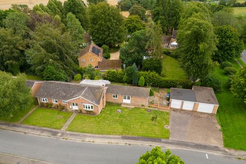 4 bedroom detached bungalow for sale, Parsons Drive, Ellington, Cambridgeshire.