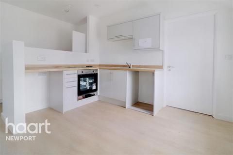 Studio to rent - Alexandra Court, Newport